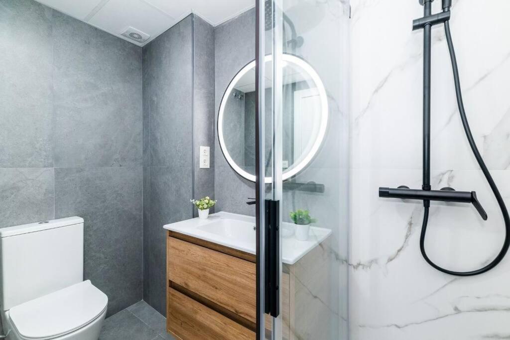 Modern Apartment Close To The City Center And Alhambra Granada Exteriör bild