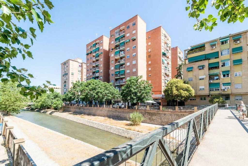 Modern Apartment Close To The City Center And Alhambra Granada Exteriör bild