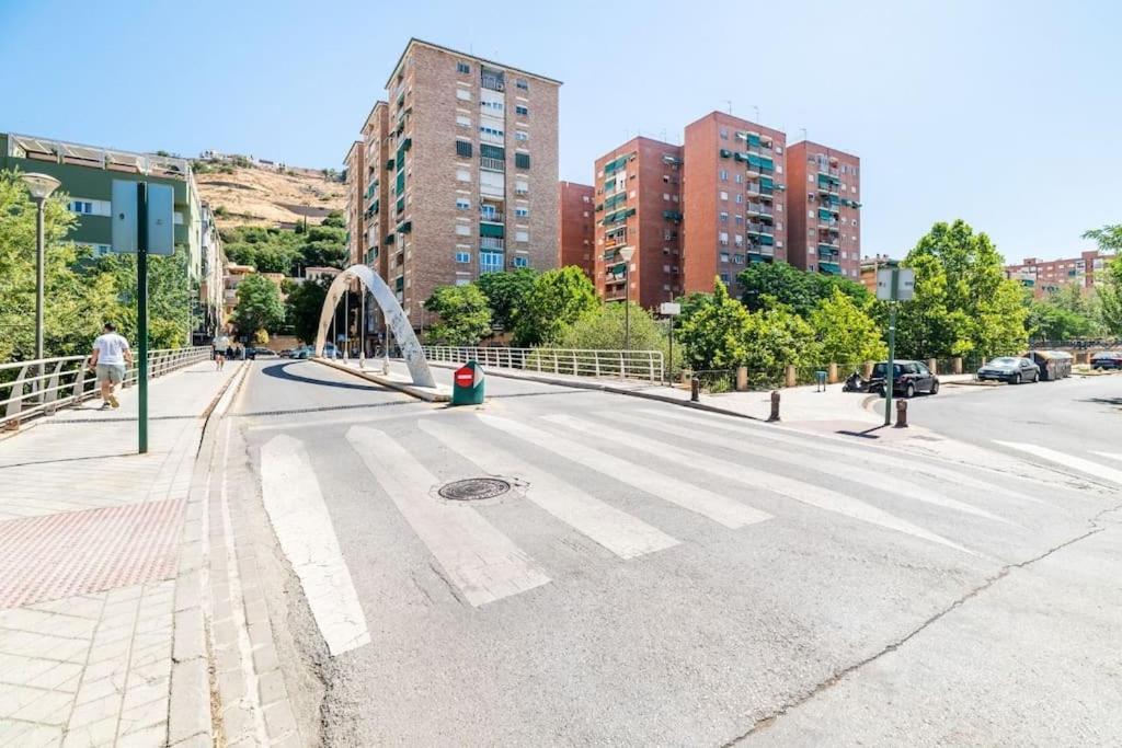 Modern Apartment Close To The City Center And Alhambra Granada Exteriör bild