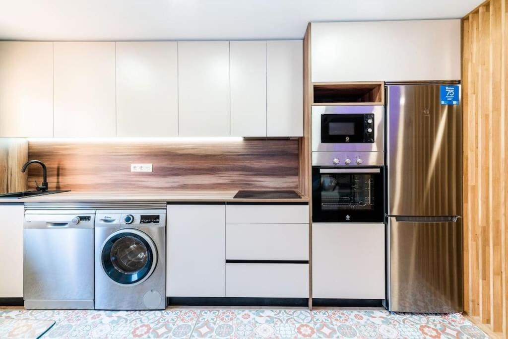 Modern Apartment Close To The City Center And Alhambra Granada Exteriör bild